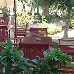 Americana Hotel