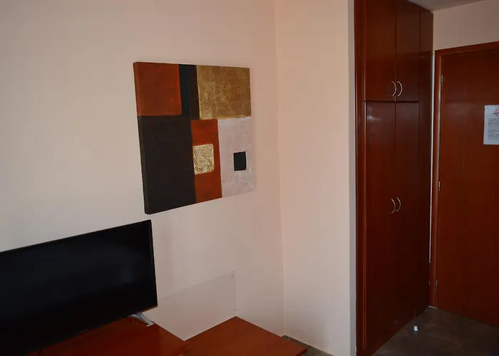 Americana Hotel